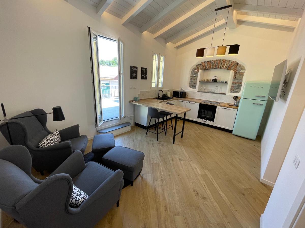 Sun Luxury Apartment In Centro Storico Chiavari Buitenkant foto